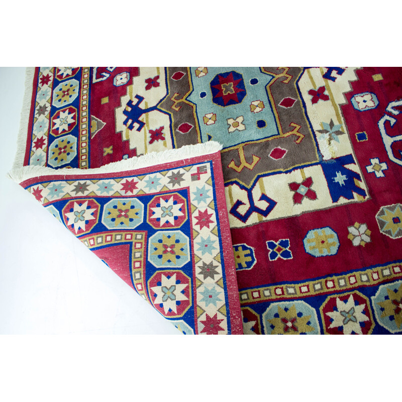 Handgeknüpfter Vintage-Kasak-Teppich mit geometrischen Mustern, 1960