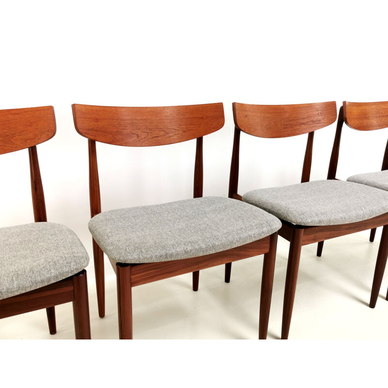 Ensemble de 4 chaises à manger vintage Kofod Larsen Teak G Plan danoises 1960