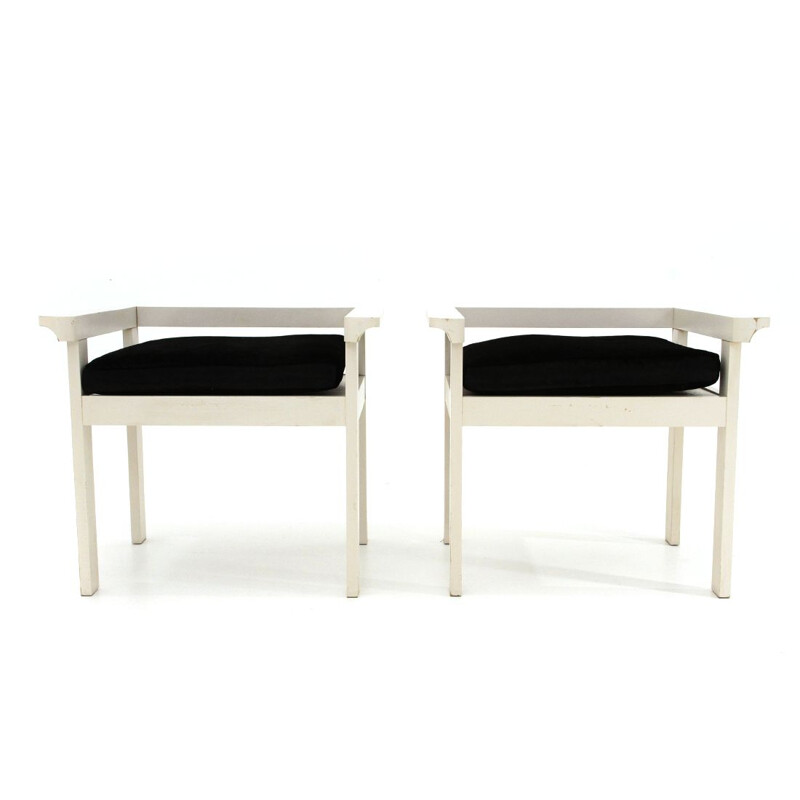 Pair of chairs in white lacquered wood and black velvet cushion, 1960s