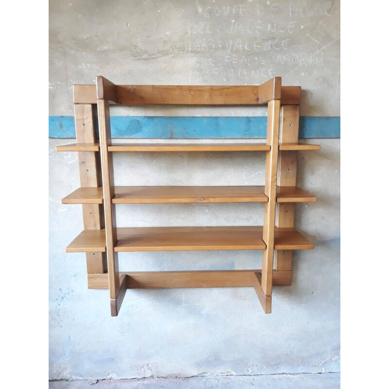 Vintage wall shelf Regain house