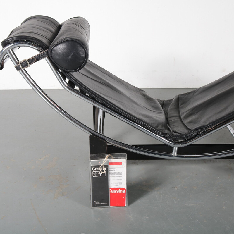 Vintage 'LC4' Chaise Longue by Le Corbusier for Cassina, Italy 1980