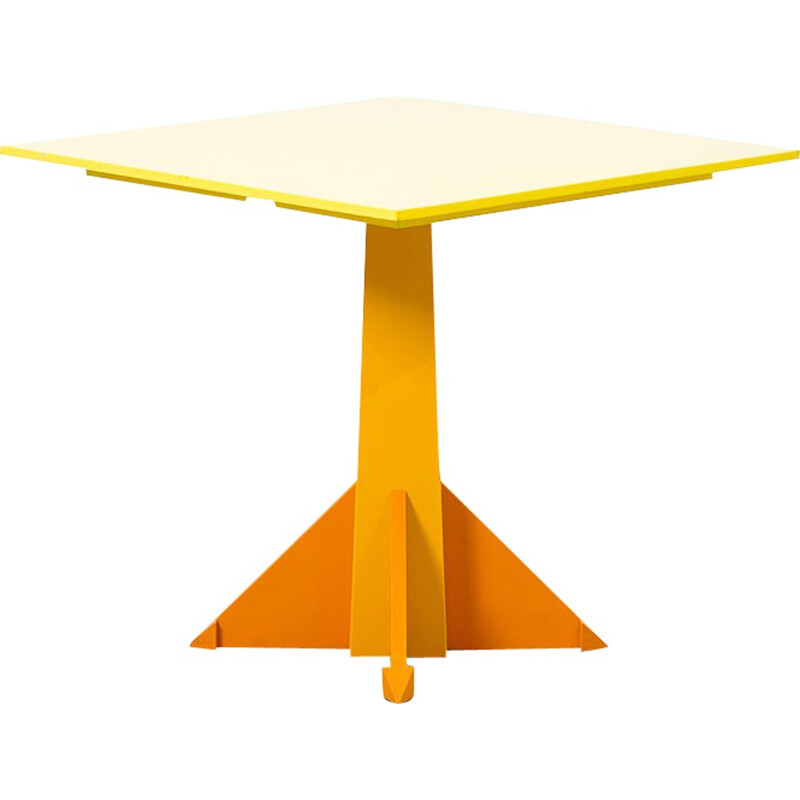 Kartell yellow dining table, Anna CASTELLI FERRIERI - 1983 