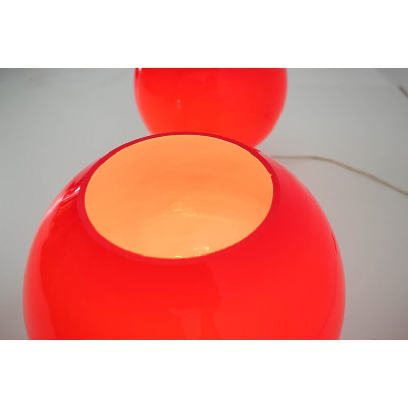 Par de lámparas de mesa vintage de vidrio rojo de 60w de Stepan Tabery 1960