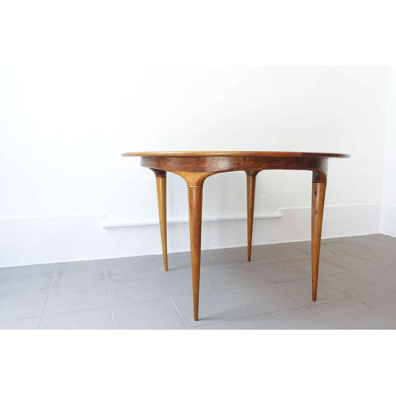 Vintage Extendable Round Walnut Dining Table Brass Details by José Cruz de Carvalho for Altamira 1950