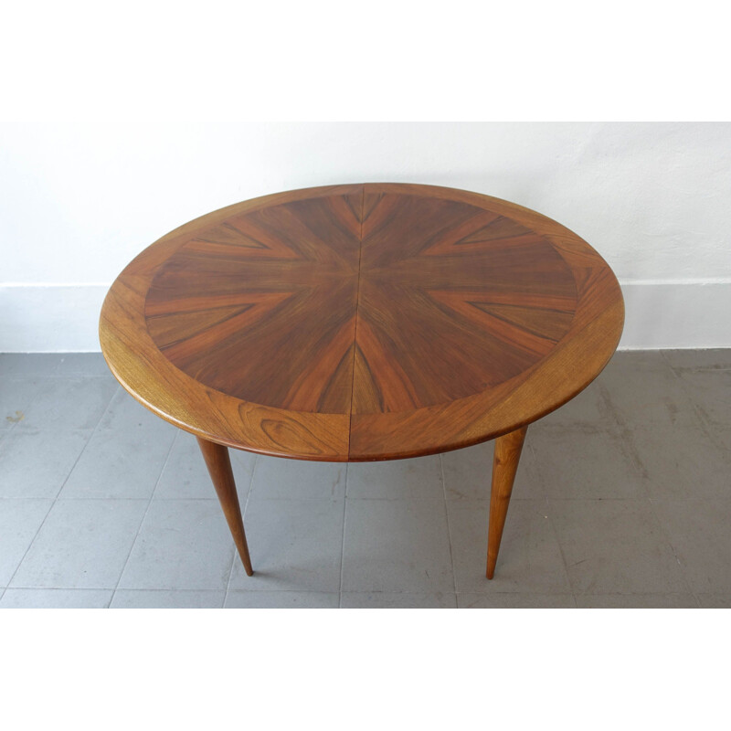 Vintage Extendable Round Walnut Dining Table Brass Details by José Cruz de Carvalho for Altamira 1950