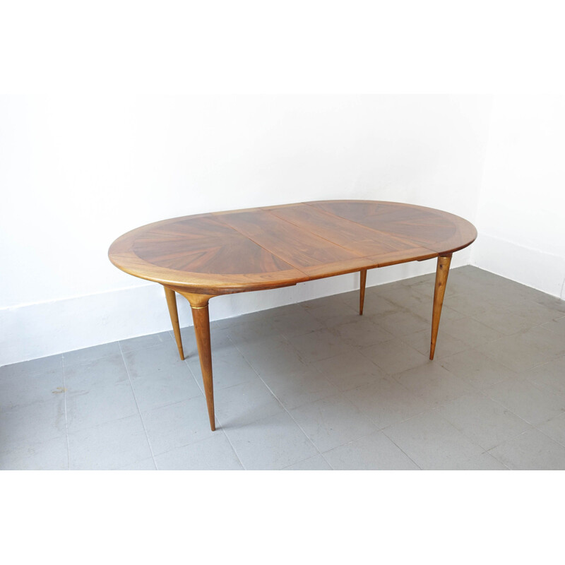 Vintage Extendable Round Walnut Dining Table Brass Details by José Cruz de Carvalho for Altamira 1950