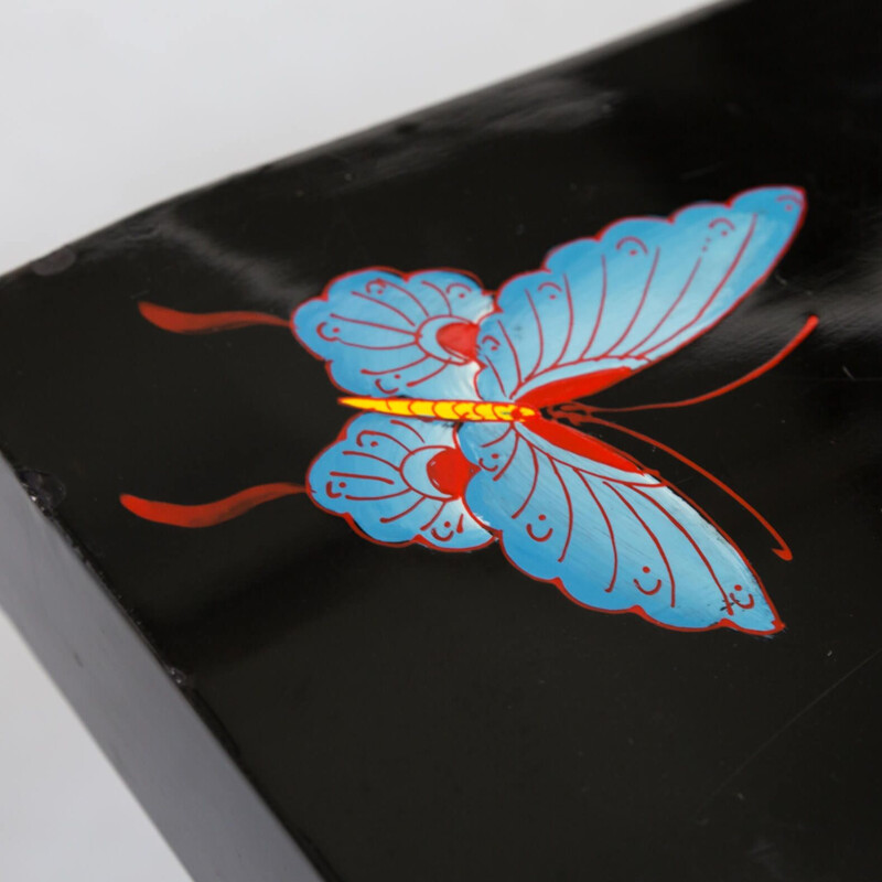Tabouret vintage asiatique laqué noir peint à la main avec papillon