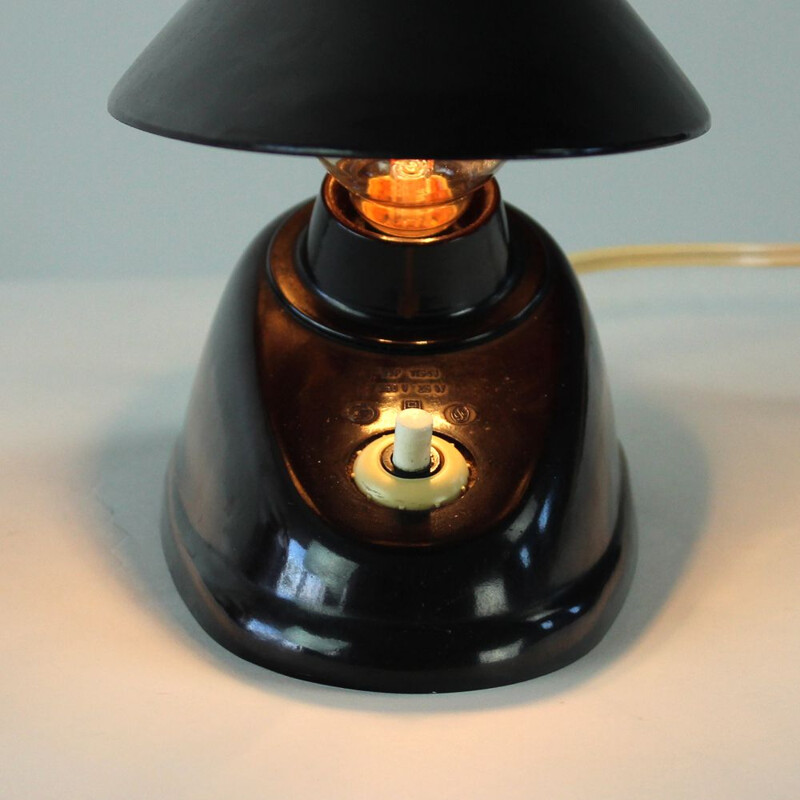 Lampe vintage en bakélite brune par l'Bauhaus pour l'ESC Zukov 1930