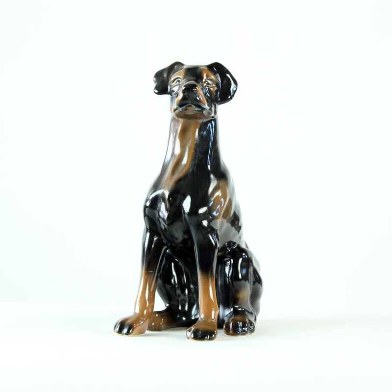 Estátua vintage de um velho cântaro de porcelana Doberman de Jikohera, Checoslováquia 1960