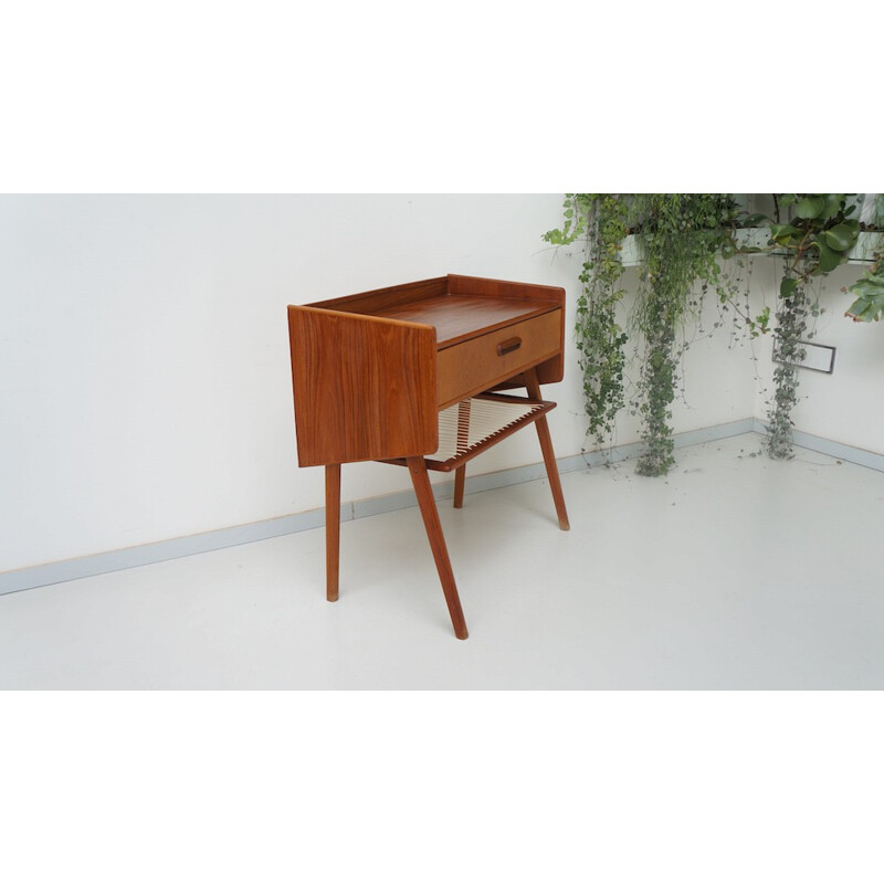 Small sideboard with a magazine holder in plastic strings - 1950s 