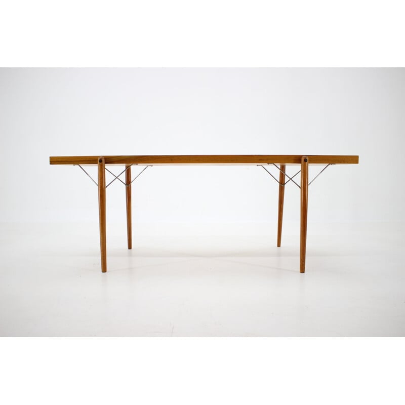 Table de conférence vintage  par Frantisek Mezulanik - 1960