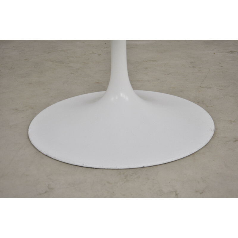 Vintage tulip marble Dinning table by Eero Saarinen for Knoll International, 1965s