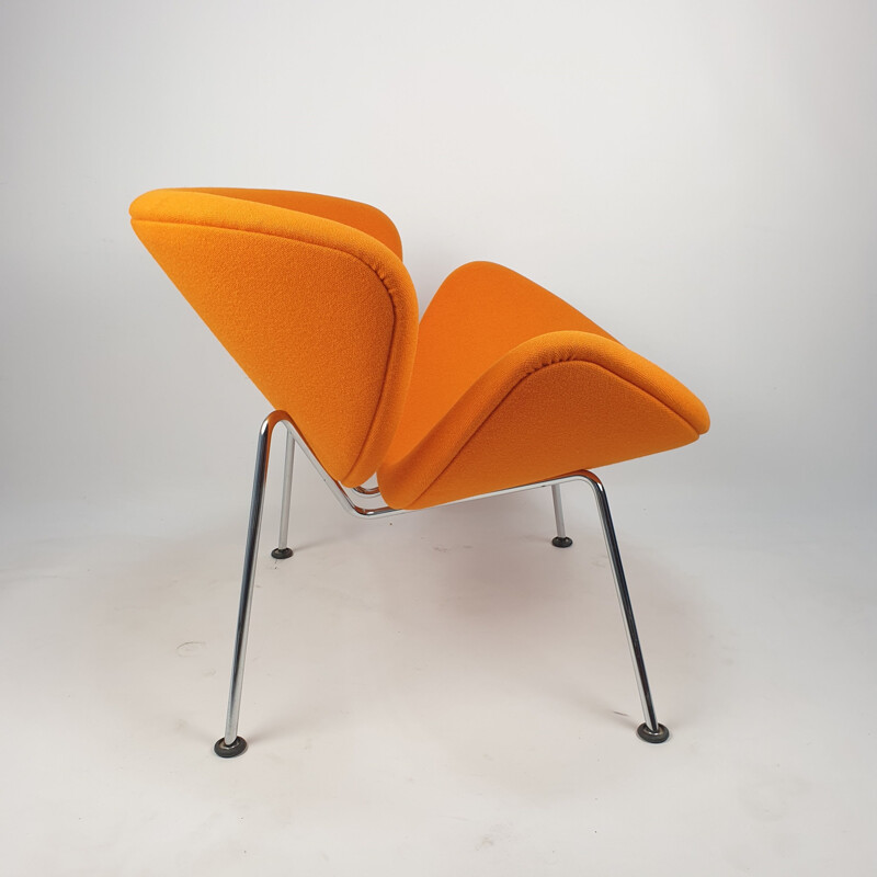 Vintage orange lounge armchair by Pierre Paulin for Artifort 1980