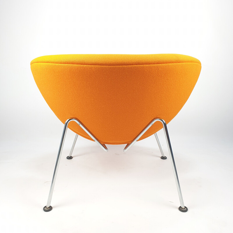 Vintage orange lounge armchair by Pierre Paulin for Artifort 1980