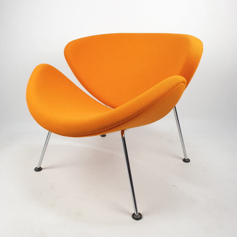 Vintage orange lounge armchair by Pierre Paulin for Artifort 1980