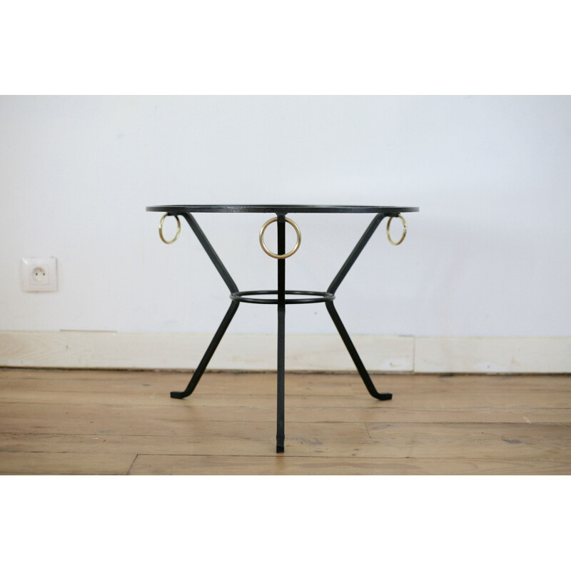 Mesa de centro vintage de metal lacado negro, cristal y latón de Jacques Adnet, Francia 1950