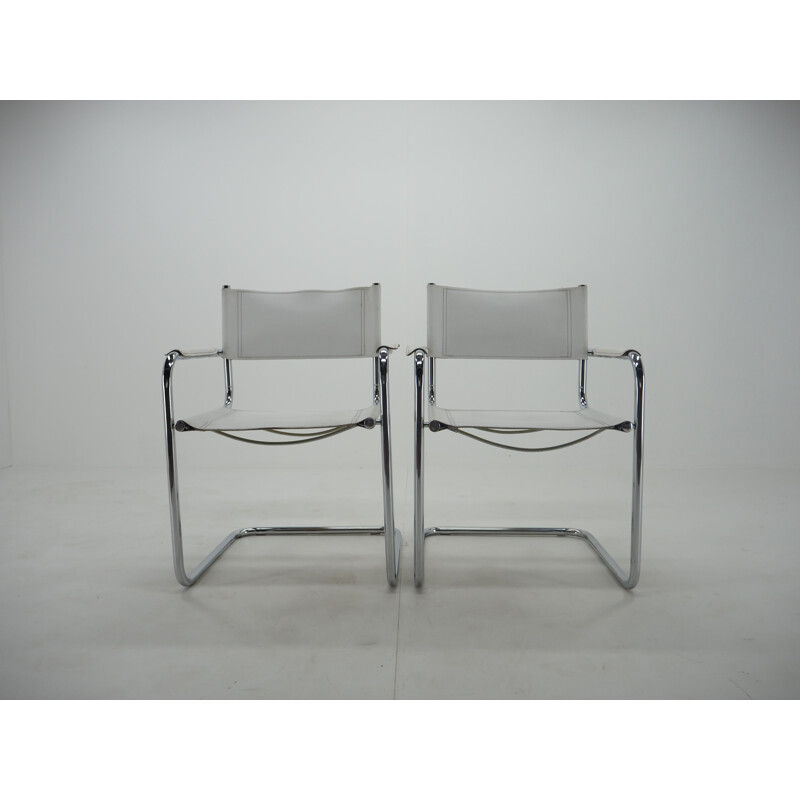 Pareja de sillones vintage de cuero cromado