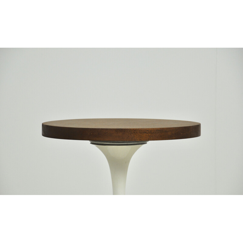 Vintage tulipwood stool by Eero Saarinen for Knoll 1970