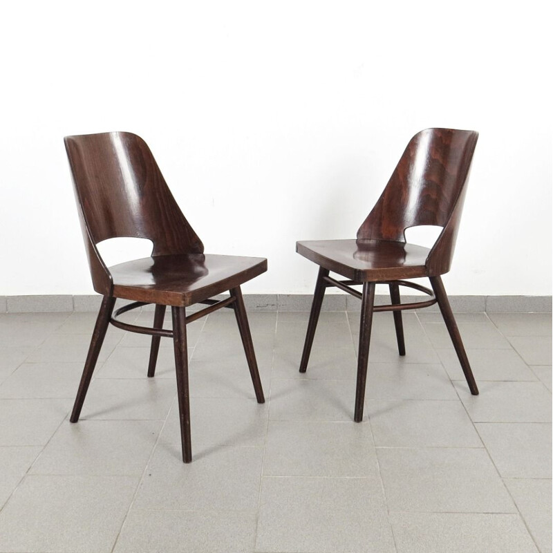 Ein Paar Vintage-Stühle produziert von Ton, Tschechoslowakei 1960