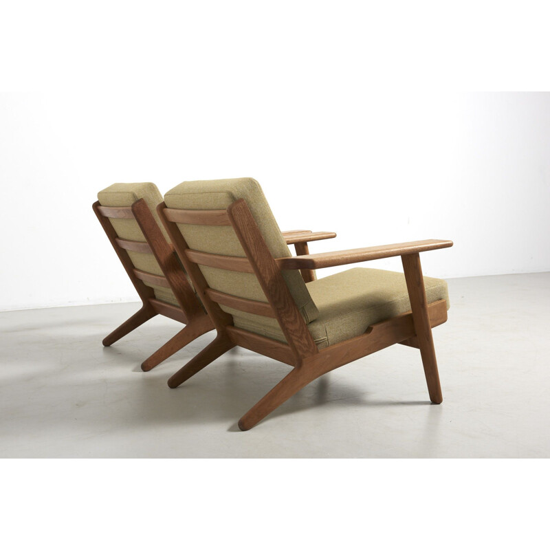Pair of vintage Easy Chairs in Oak by Hans J. Wegner for Getama Denmark 1950s