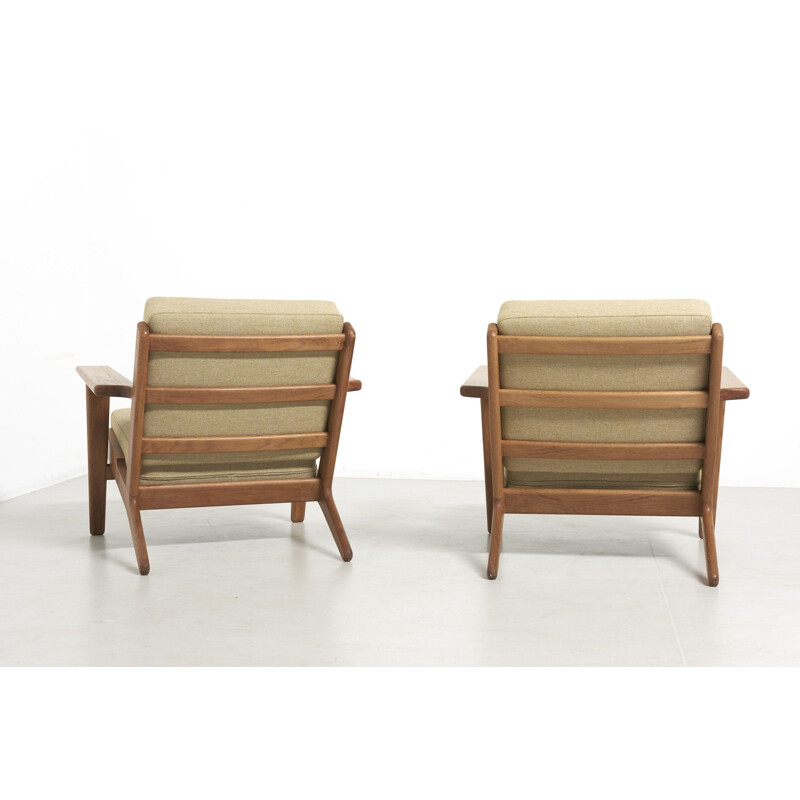 Pair of vintage Easy Chairs in Oak by Hans J. Wegner for Getama Denmark 1950s