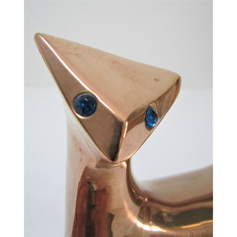 Cat sculpture in 1970 vintage brass