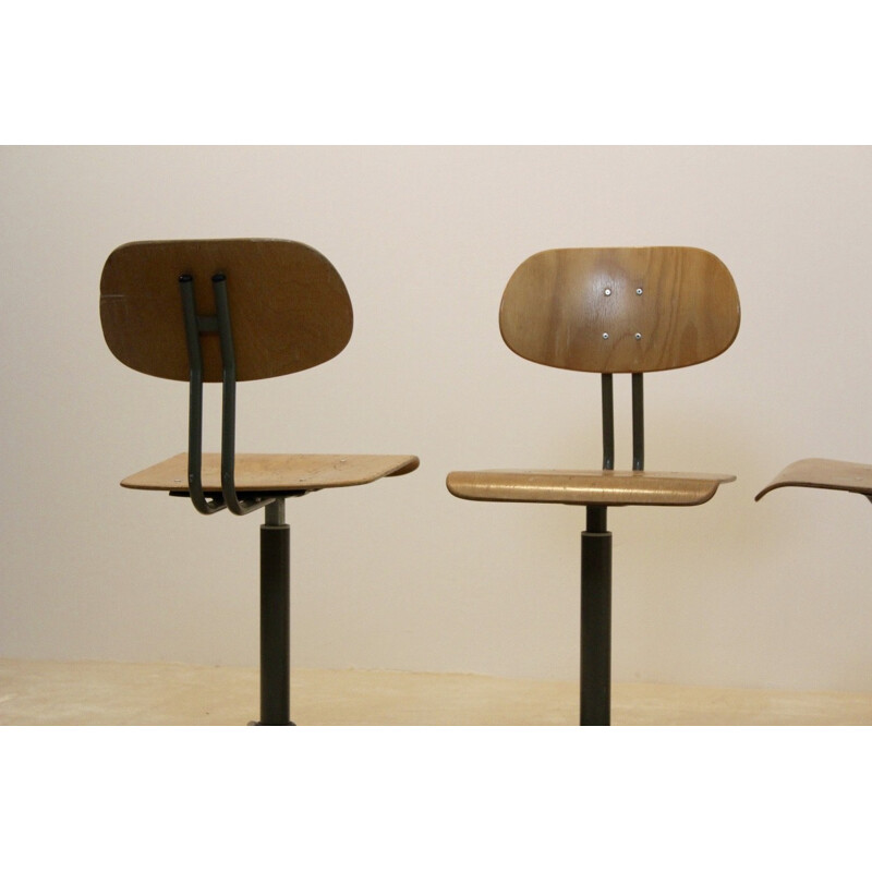 Set of 5 industrial plywood swivel chairs - 1960s