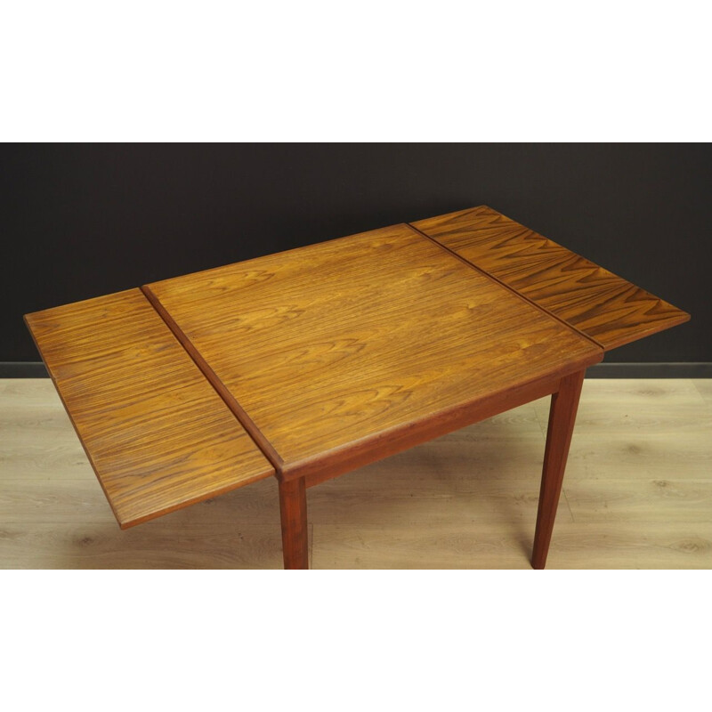 Vintage scandinavian table 1970