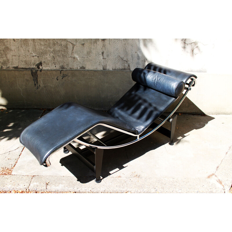 Vintage lounge chair LC4 by Le Corbusier for Cassina