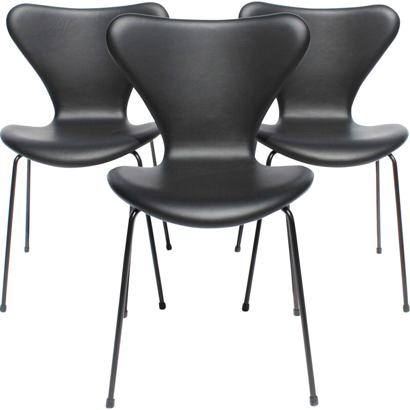 Conjunto de 3 cadeiras vintage modelo 3107 de Arne Jacobsen para Fritz Hansen, 2016