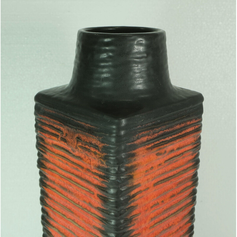 Carstens Toennieshof German black and red vase in ceramic - 1960s