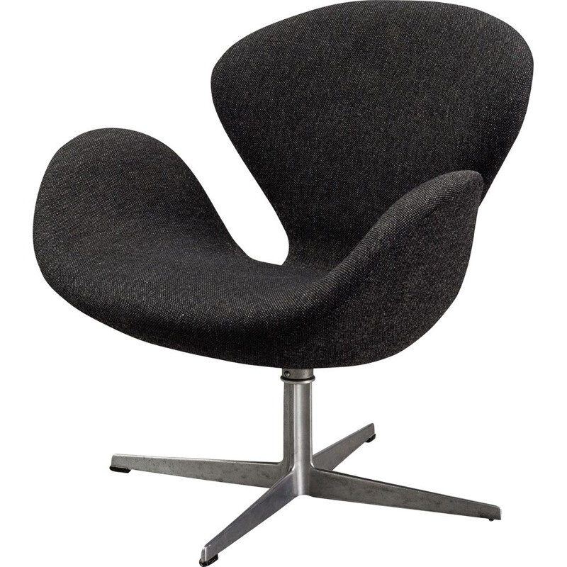 Vintage black "Swan" armchair by Arne Jacobsen