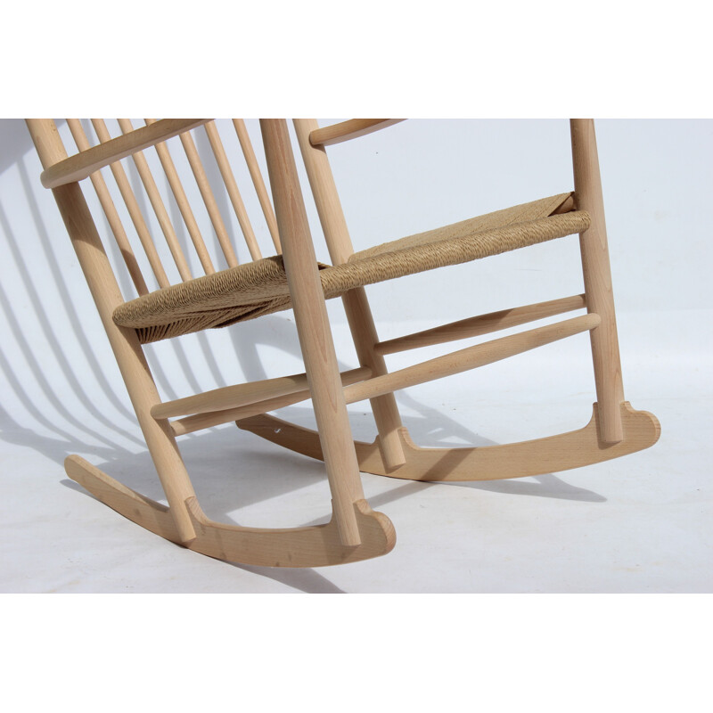 Vintage Rocking chair of beech and paper cord by Hans J. Wegner 1944s