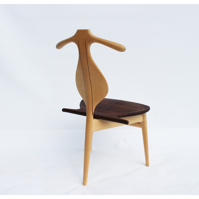 Vintage valet chair Hans J. Wegner of maple and wengé  by PP Furniture 1951s