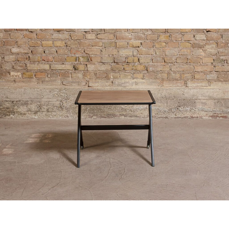 Vintage sidetable in walnut veneer with casters