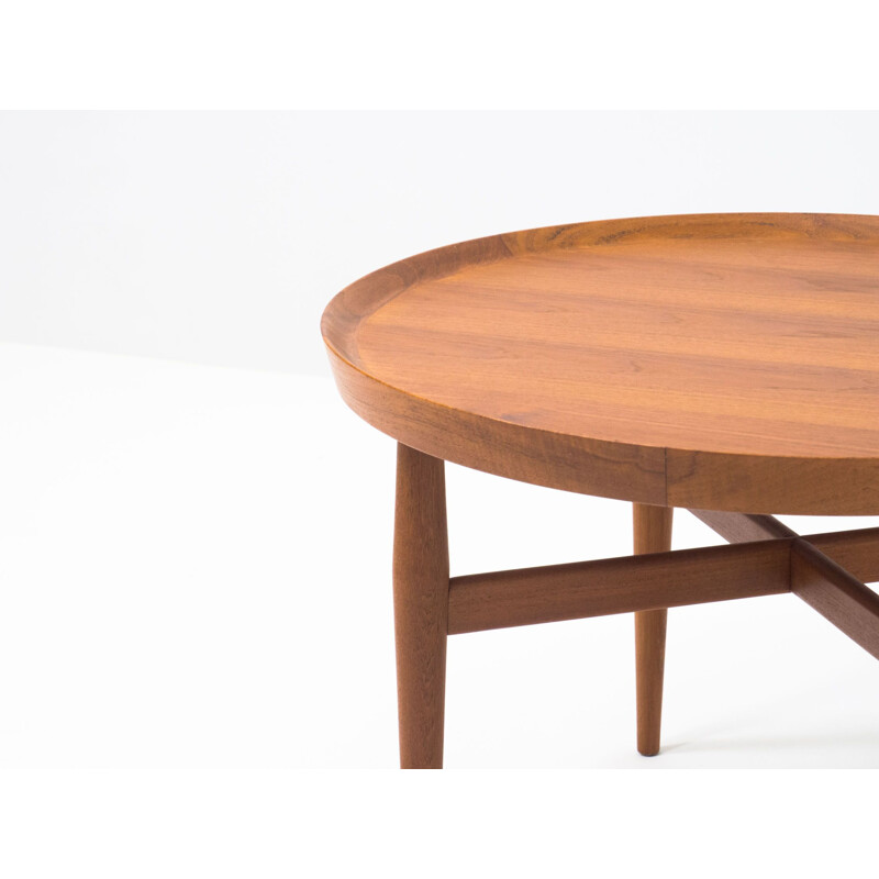 Vintage Sibast Mobler round teak coffee table by Arne Vodder