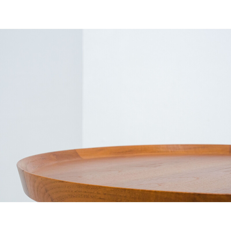 Vintage Sibast Mobler round teak coffee table by Arne Vodder