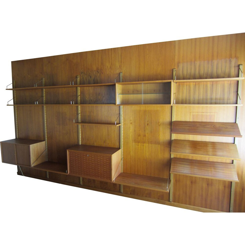 Vintage Scandinavian wall shelving system Royal System by Poul Cadovius