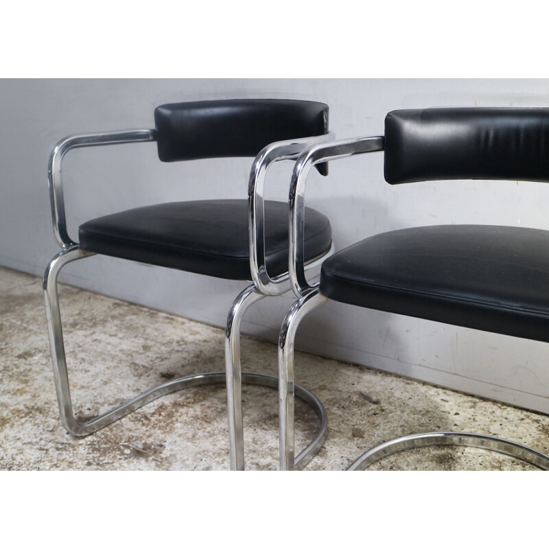 Table vintage italienne moderne en verre avec des chaises en chrome et en similicuir 1970