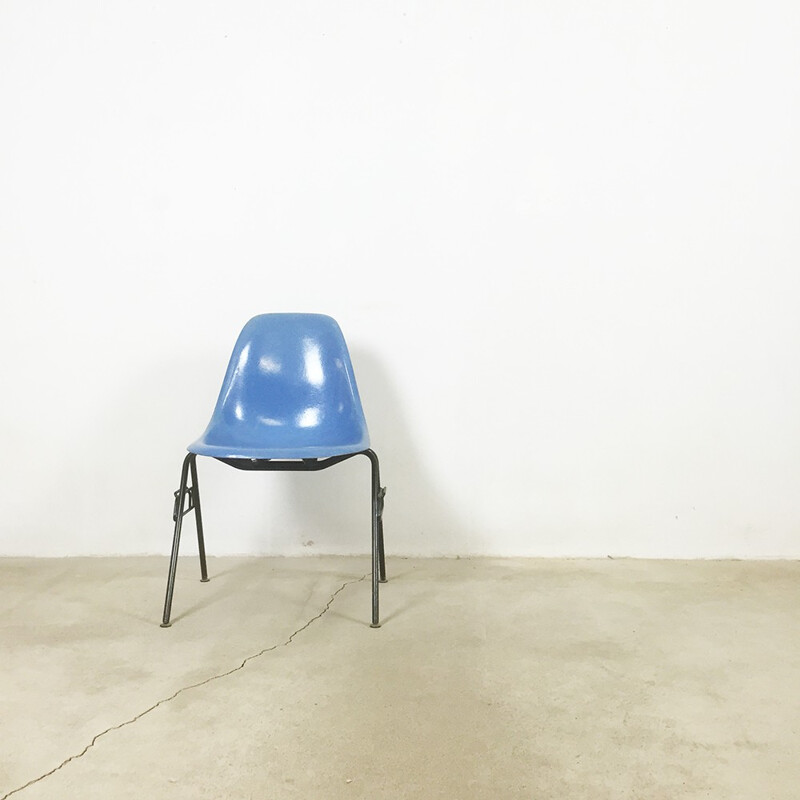 Chaise "DSS" Herman Miller bleue en fibre de verre, Charles & Ray EAMES - 1970