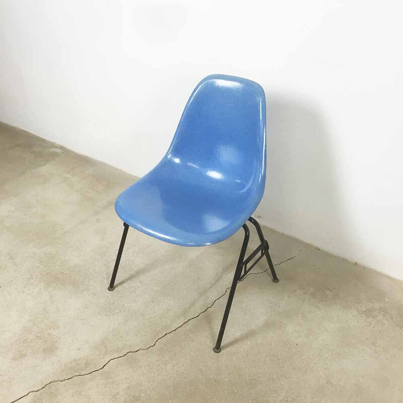 Herman Miller "DSS" blue chair in fiberglass, Charles & Ray EAMES - 1970s