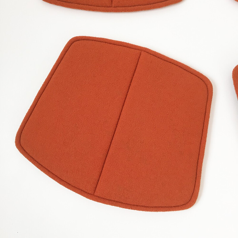 Set of 4 orange seatpads for Knoll International Harry Bertoia "Wire Chair" - 1960s