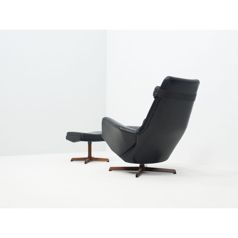 Fauteuil pivotant vintage en cuir Bovenkamp "modèle 31" avec pouf , par Arnold Madsen & Henry Schubell