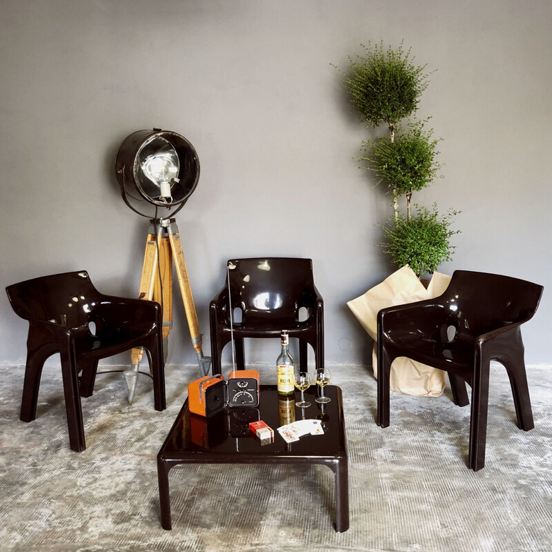 Set of 4 vintage Gaudi Armchairs and Demetrio Coffee Table Set by Vico Magistretti for Artemide, 1974