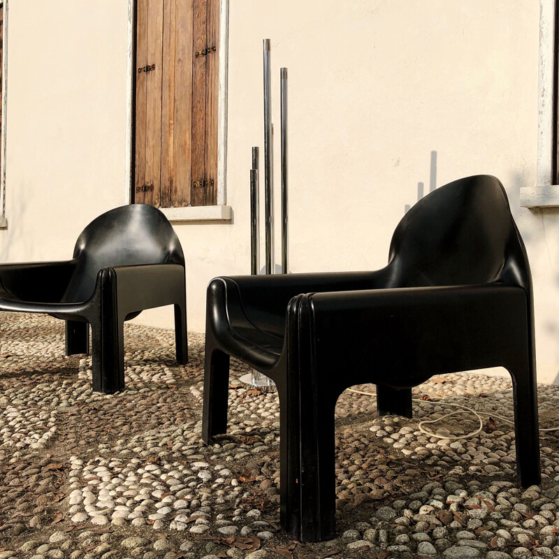 Paire de fauteuils lounge vintage en noir modèle 4794 de Gae Aulenti pour Kartell, Italie 1970