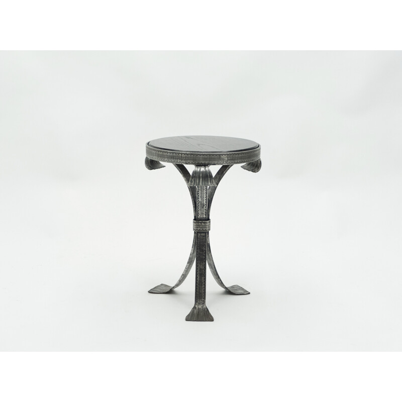 Mesa de pedestal vintage con acero martillado y tapa de madera art decó 1940
