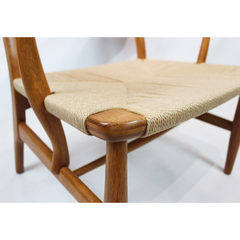 Vintage Armchair, model CH22, of oak and papercord designed by Hans J. Wegner by Carl Hansen & Son 1950s