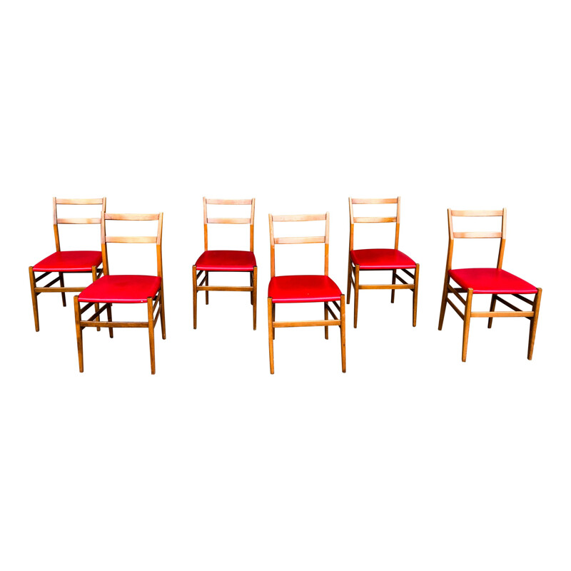 Set of 6 vintage chairs in ash and red faux leather "leggera" by Gio Ponti for Cassina, 1950