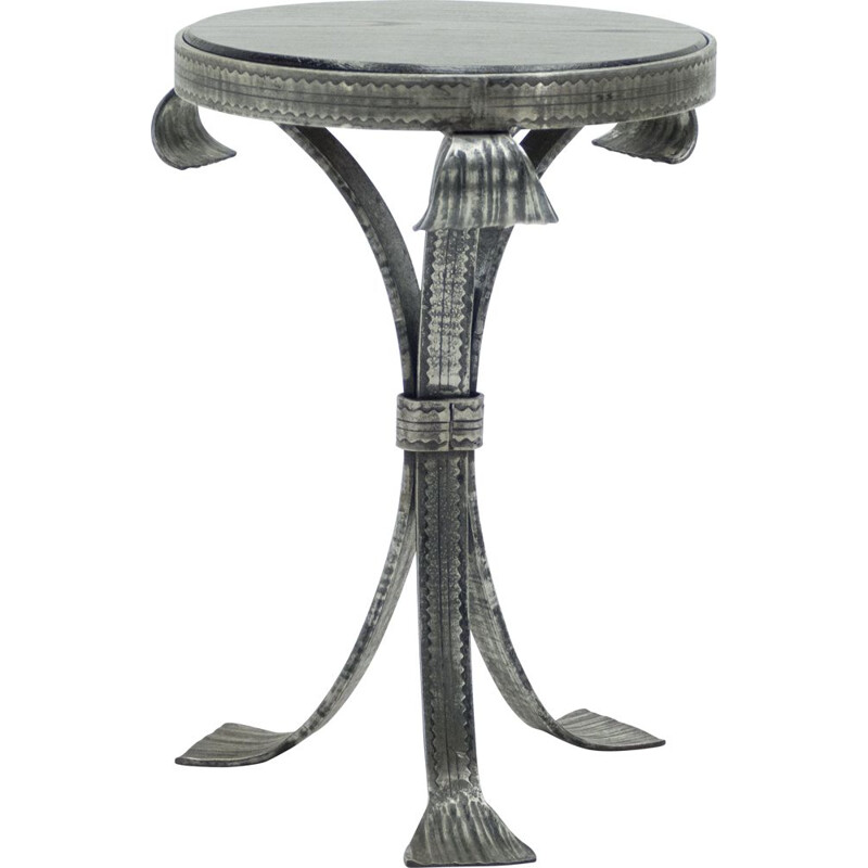 Vintage hammered steel pedestal table with art deco 1940 wood tray