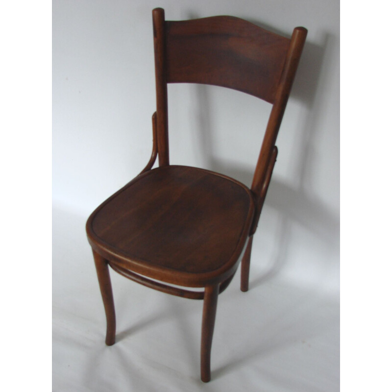 Vintage beech chair by Thonet 1920